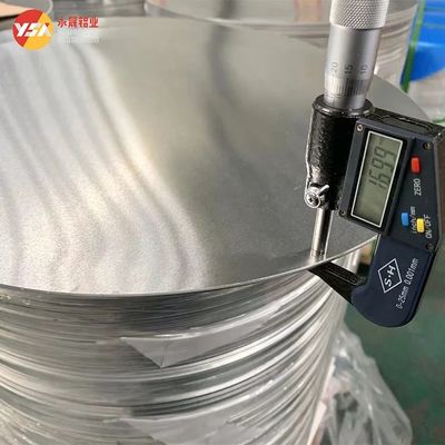 Długotrwałe pokrycie płytek aluminiowych do zastosowań przemysłowych