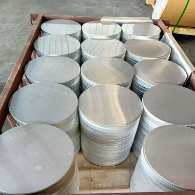 50-240 mm Aluminiowy okrąg 2-6 mm Grubość 1050 3003 5052 Niestandardowy rozmiar Wysoka płaskość Brutalność bez krawędzi Żywność